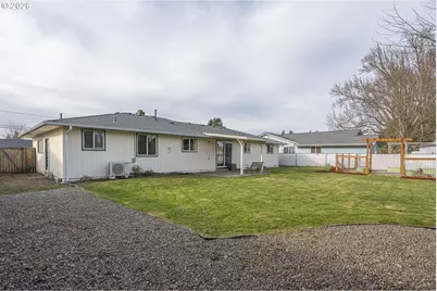 586 45th Pl NE, Salem, OR 97301 - Photo 38