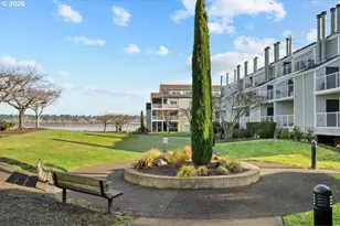 277 N Hayden Bay Dr, Portland, OR 97217 - Photo 44