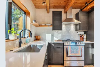 696 N Spruce St, Cannon Beach, OR 97110 - Photo 12