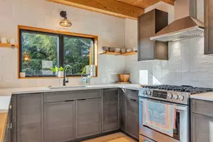 696 N Spruce St, Cannon Beach, OR 97110 - Photo 14