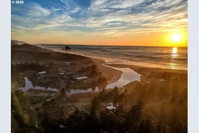 696 N Spruce St, Cannon Beach, OR 97110 - Photo 44