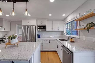 2925 SW Luradel Ln, Portland, OR 97219 - Photo 8