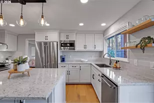 2925 SW Luradel Ln, Portland, OR 97219 - Photo 8