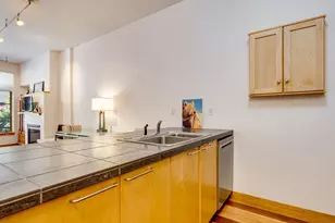 726 NW 11th Ave, Portland, OR 97209 - Photo 14