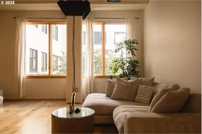 1420 NW Lovejoy St #427, Portland, OR 97209 - Photo 8