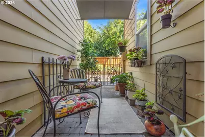 1027 NE Hancock St, Portland, OR 97212 - Photo 38