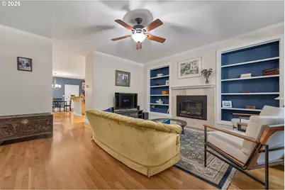 1027 NE Hancock St, Portland, OR 97212 - Photo 6