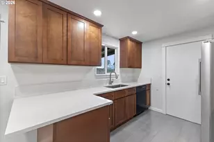 16820 SW Cambridge Ct, Beaverton, OR 97078 - Photo 10