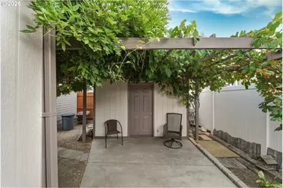 910 Cowl St #21, Milton-Freewater, OR 97862 - Photo 20