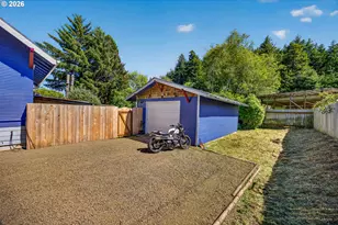 1421 Anderson Ave, Coos Bay, OR 97420 - Photo 4