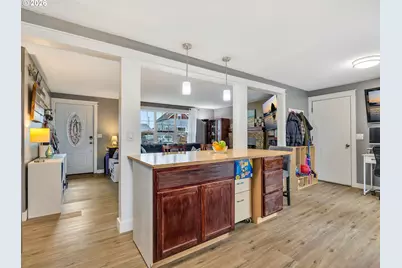 805 S King St, Seaside, OR 97138 - Photo 12