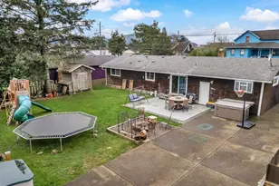 805 S King St, Seaside, OR 97138 - Photo 16
