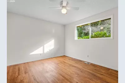 8331 SE Carnation St, Milwaukie, OR 97267 - Photo 12