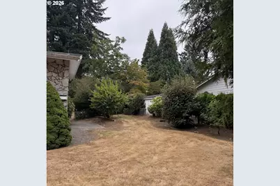 559 NE 167th Pl, Portland, OR 97230 - Photo 2