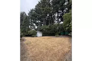 559 NE 167th Pl, Portland, OR 97230 - Photo 4