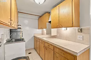 559 NE 167th Pl, Portland, OR 97230 - Photo 20