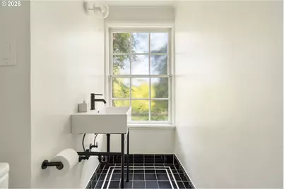 416 NW Hermosa Blvd, Portland, OR 97210 - Photo 28