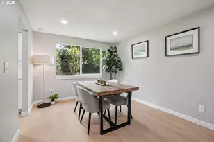 208 NE 106th St, Vancouver, WA 98685 - Photo 10