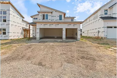 16710 SE Multnomah Falls Dr #Lot 812, Happy Valley, OR 97086 - Photo 2