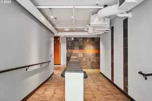 1125 NW 9th Ave, Portland, OR 97209 - Photo 4