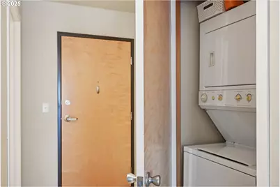 1125 NW 9th Ave #410, Portland, OR 97209 - Photo 24
