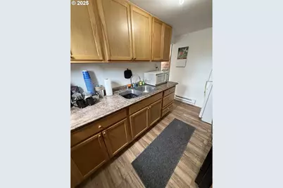 112 E State St, Ukiah, OR 97880 - Photo 6