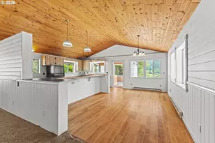 98629 Sitkum Ln, Myrtle Point, OR 97458 - Photo 8