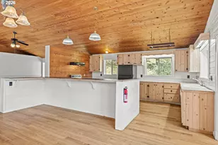 98629 Sitkum Ln, Myrtle Point, OR 97458 - Photo 12