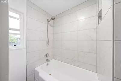 6815 N Smith St, Portland, OR 97203 - Photo 16