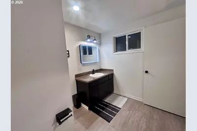 2040 20th St, Florence, OR 97439 - Photo 30