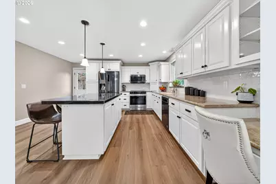 15379 SW Sunset Blvd, Sherwood, OR 97140 - Photo 16