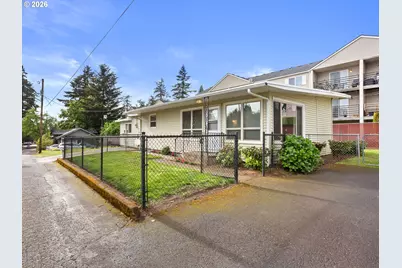 2216 E 18th St, Vancouver, WA 98661 - Photo 2