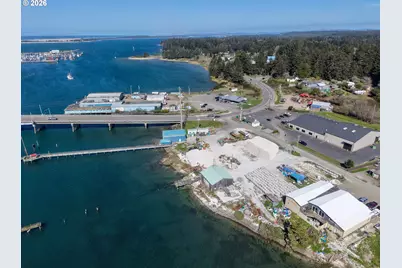 63234 Troller Rd, Coos Bay, OR 97420 - Photo 14