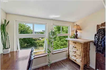 163 N Dean St, Coquille, OR 97423 - Photo 8