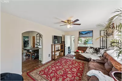 163 N Dean St, Coquille, OR 97423 - Photo 2