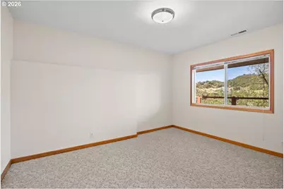 191 NW Rachel Lynn Way, Roseburg, OR 97471 - Photo 28