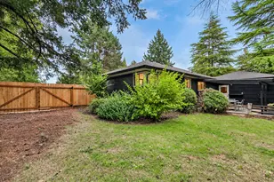 11425 SW Greenburg Rd, Tigard, OR 97223 - Photo 30