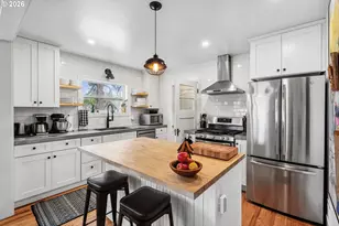 410 23rd St SE, Salem, OR 97301 - Photo 8