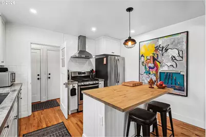 410 23rd St SE, Salem, OR 97301 - Photo 10