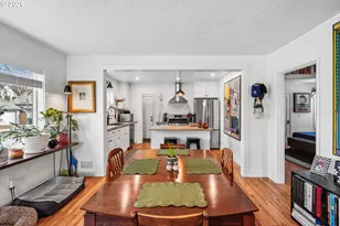 410 23rd St SE, Salem, OR 97301 - Photo 6