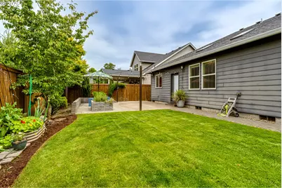 4452 Wendover St, Eugene, OR 97404 - Photo 24