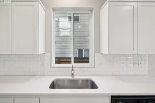 3737 SW Redfern Ave, Gresham, OR 97080 - Photo 8