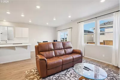 3737 SW Redfern Ave, Gresham, OR 97080 - Photo 2