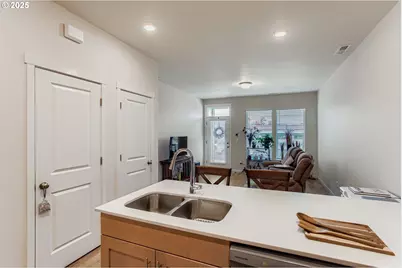 3659 SW 209th Ave, Hillsboro, OR 97123 - Photo 10