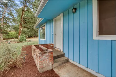 16731 S Harding Rd, Oregon City, OR 97045 - Photo 4