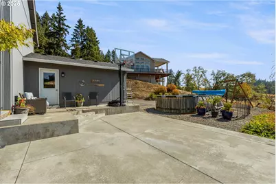 1870 Lakeview Dr, Sutherlin, OR 97479 - Photo 12