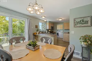 1870 Lakeview Dr, Sutherlin, OR 97479 - Photo 22