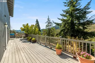 1870 Lakeview Dr, Sutherlin, OR 97479 - Photo 16