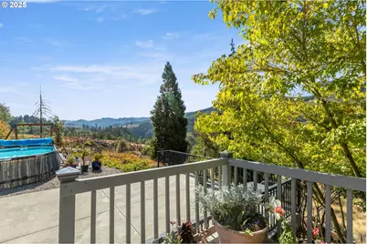 1870 Lakeview Dr, Sutherlin, OR 97479 - Photo 42