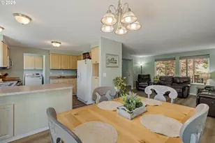 1870 Lakeview Dr, Sutherlin, OR 97479 - Photo 24
